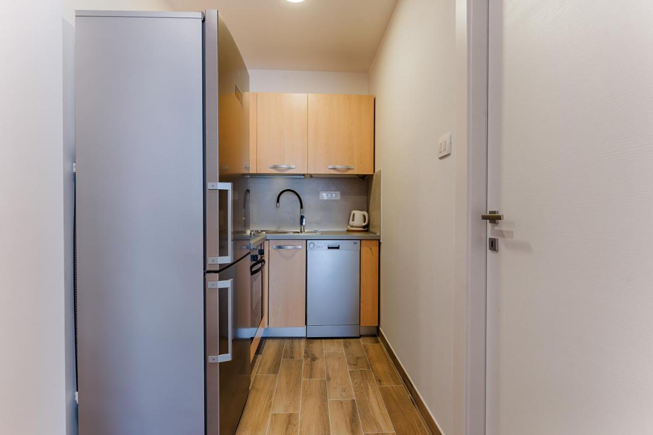 Two Bedroom Apartment Paris Рийека Екстериор снимка